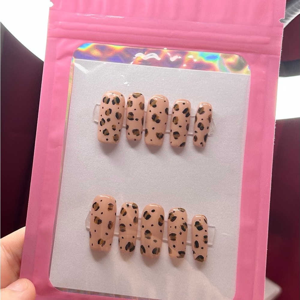 Gel Leopard Print HomeMade Press-On Nails